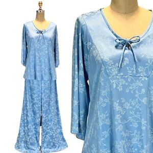 VINTAGE 60s 70s Hawaiian silky floral 2 piece set bell bottom wide leg pants top